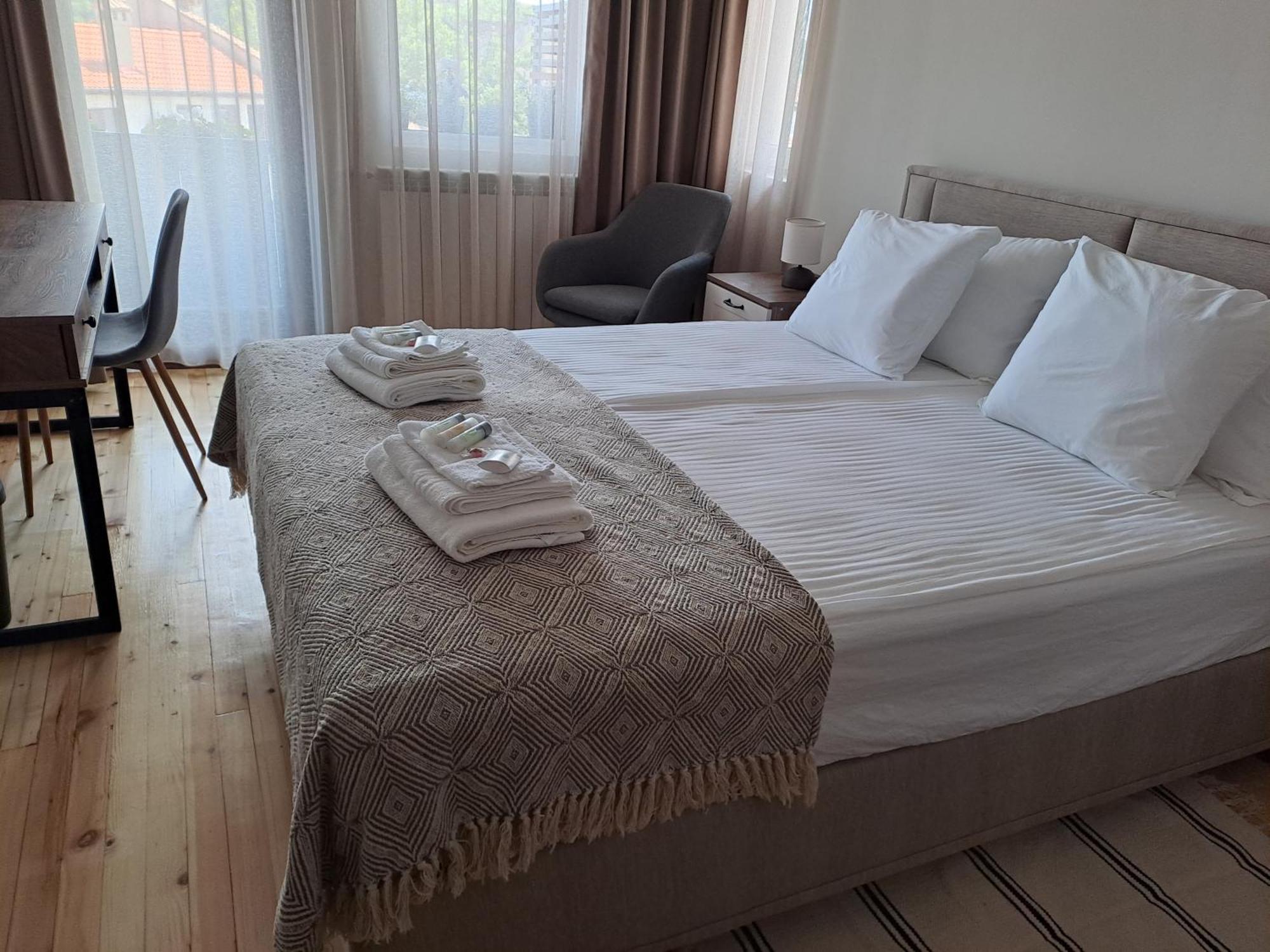 Guest House Lazara Veliko Tŭrnovo Eksteriør bilde