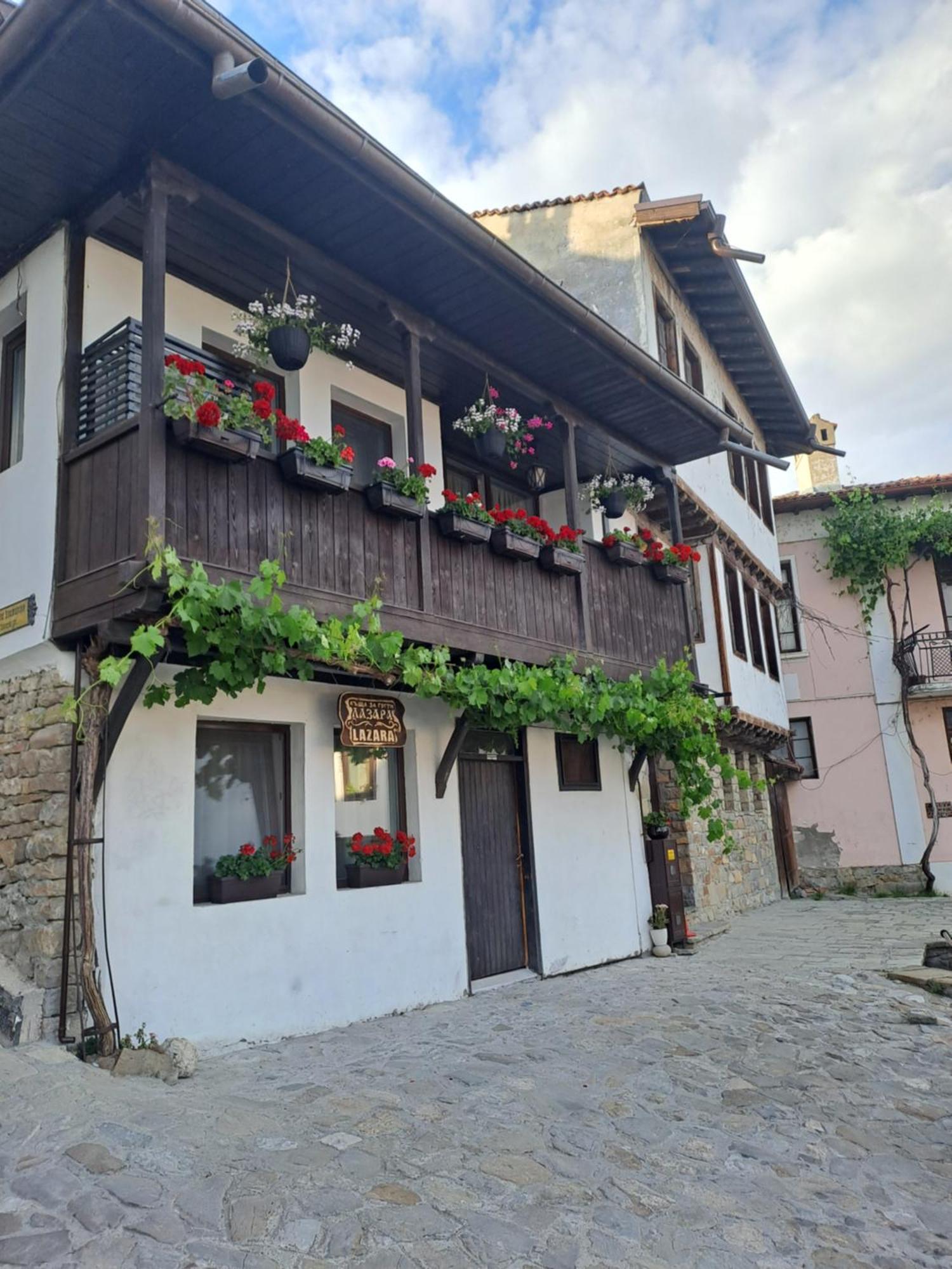 Guest House Lazara Veliko Tŭrnovo Eksteriør bilde