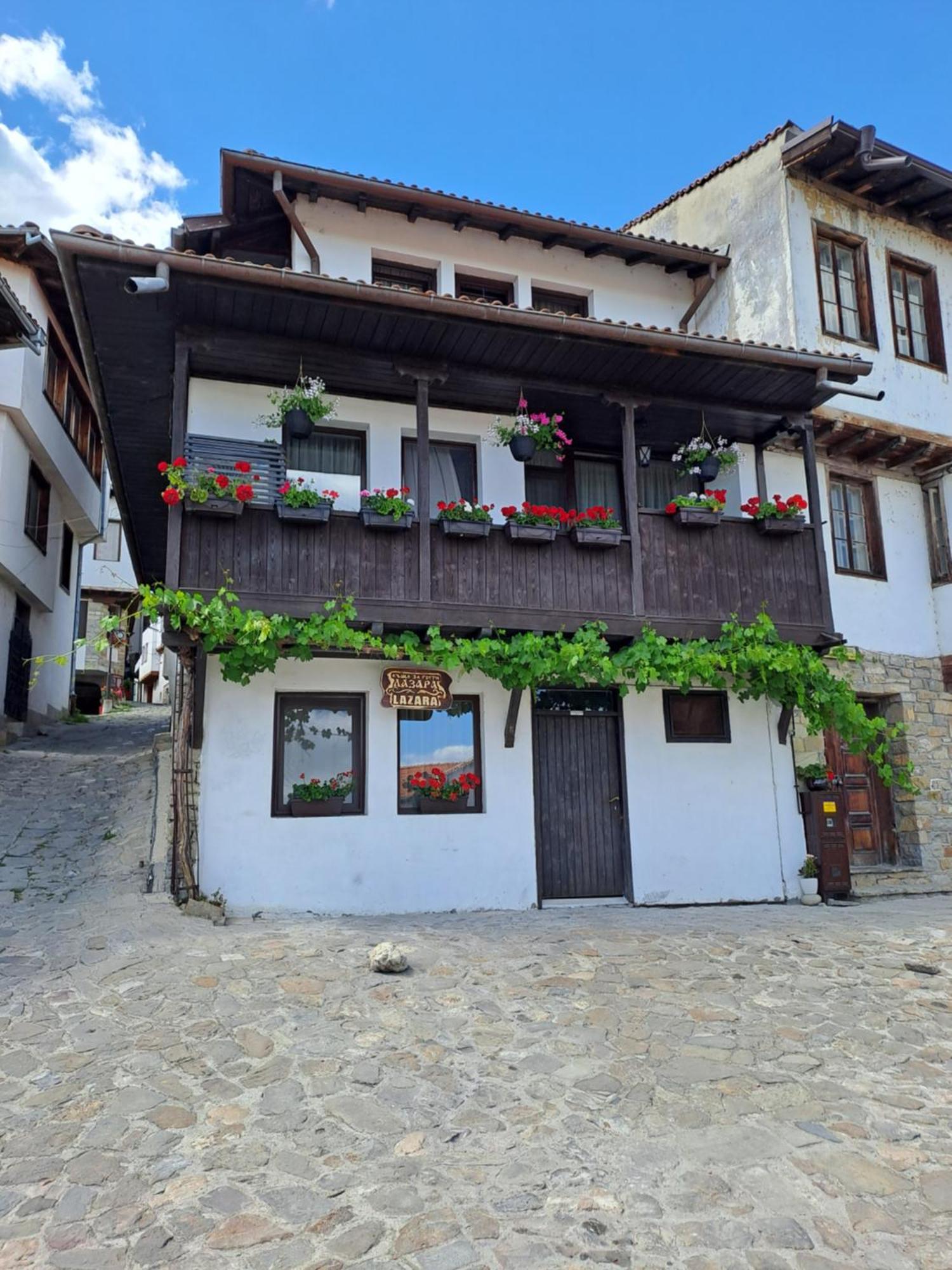 Guest House Lazara Veliko Tŭrnovo Eksteriør bilde